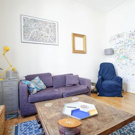 Near Montmartre Quiet & Bright Apartment *