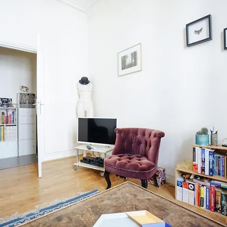 Apartment Near Montmartre Quiet & Bright Paris