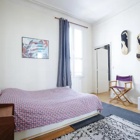 Near Montmartre Quiet & Bright Apartment Paris