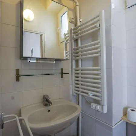 Apartment Near Montmartre Quiet & Bright Paris